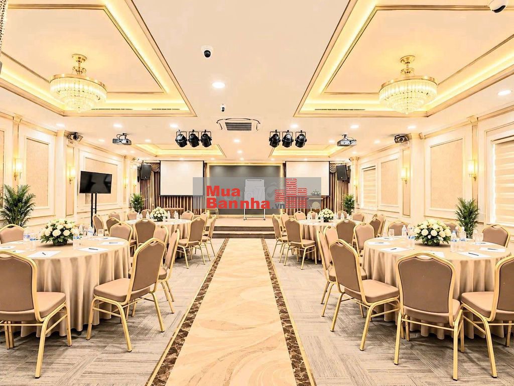 TOÀN NHÀ HƠN 800M2 NGAY AEON TP GIẢM MẠNH 14TỶ NGANG 8M BỀ THẾ CÓ HẦM