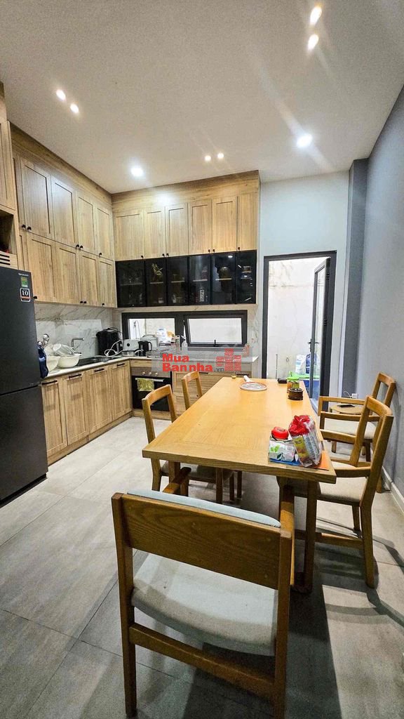 BÁN NHÀ 3 LẦU ĐƯỜNG 10M KDC ĐỒNG BỘ - SÁT ĐƯỜNG SỐ 2 TRƯỜNG THỌ