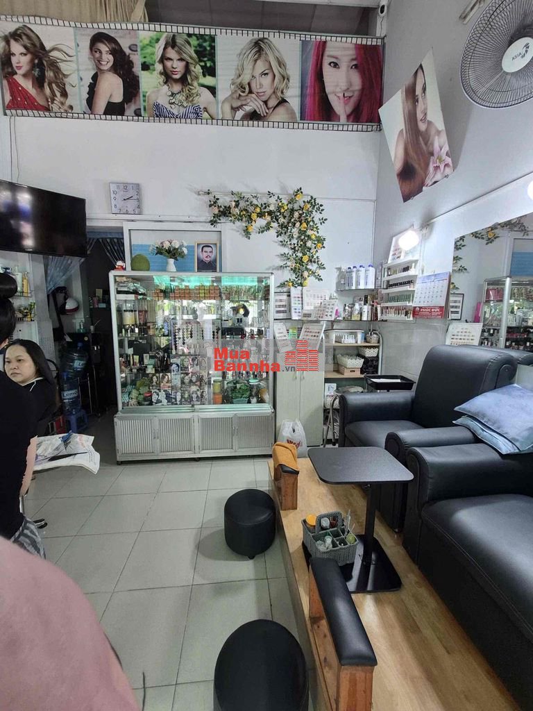 Nhà 2 mặt tiền trước sau đều hẻm xe hơi, Huỳnh Văn Nghệ P.15 Tân Bình