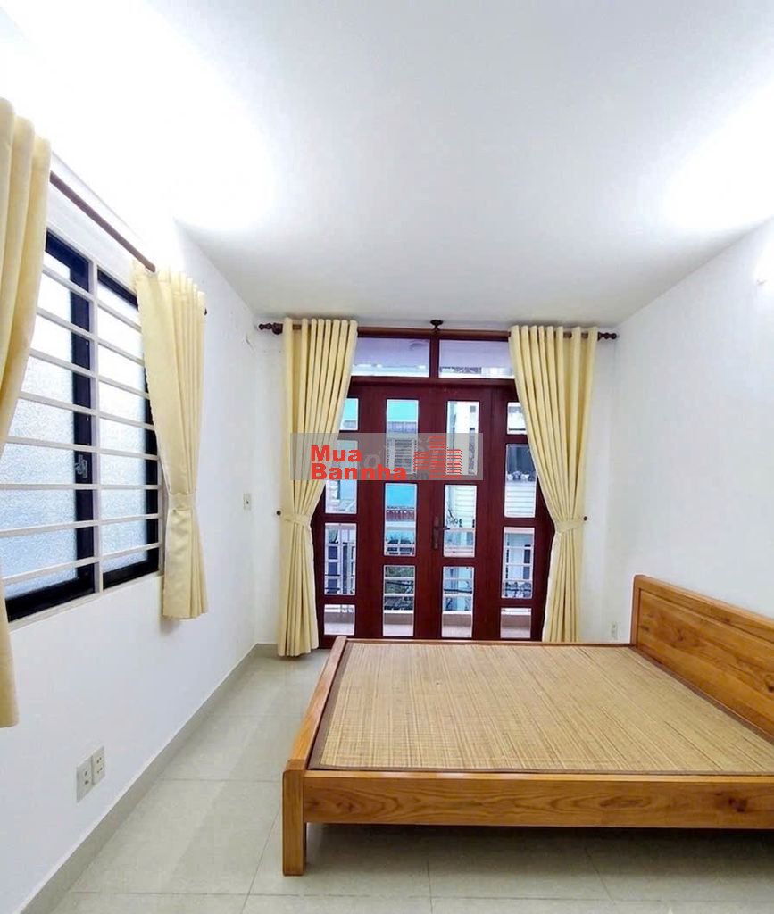 Gấp bán HẺM 2 XE HƠI - Nhà 3tầng x 46 m² thông ra Trường Sa, Phú Nhuận