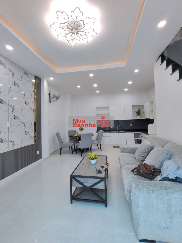 Hẻm Nhựa 6m, Xe Hơi Tới Nhà DT: 4x10m2, 2 Tầng Mới, 2PN, Giá 4.8 Tỷ