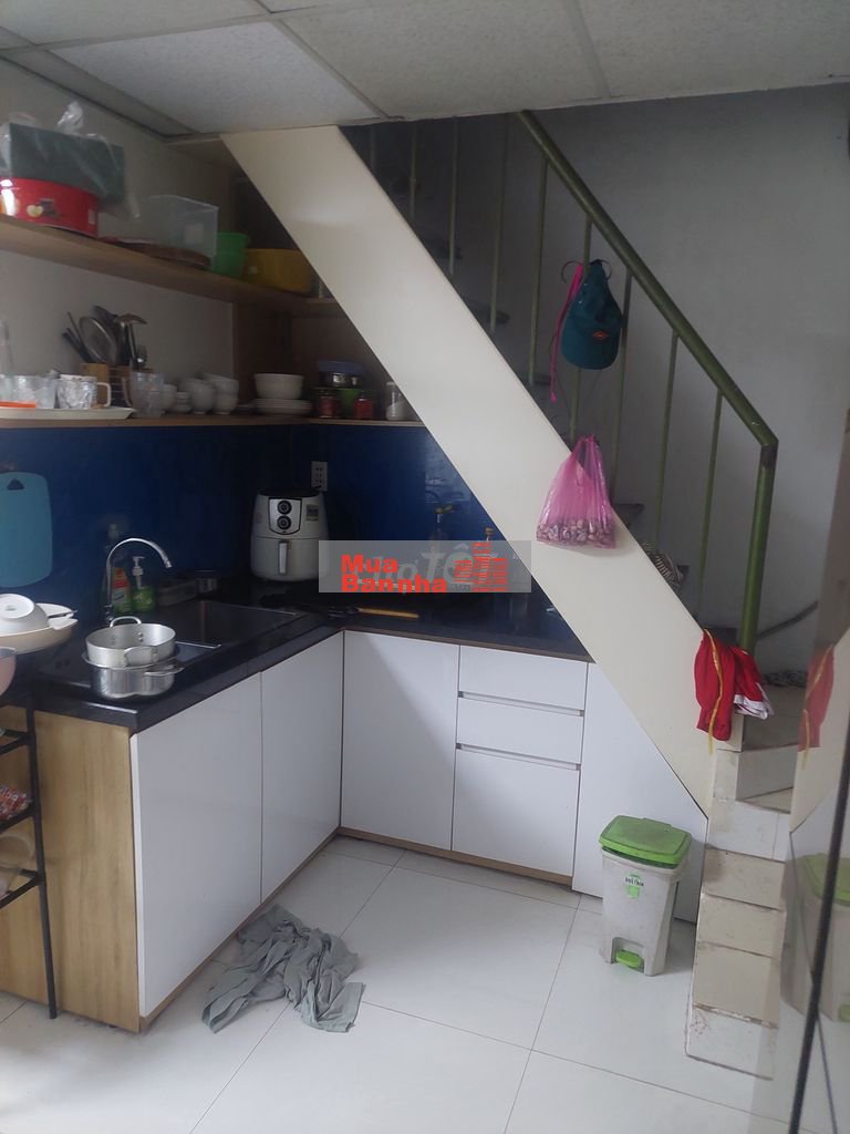 Bán gấp nhà đường Võ Thị Hồi, gần chợ nhỏ, HXH chỉ 5.5 tỷ TL.