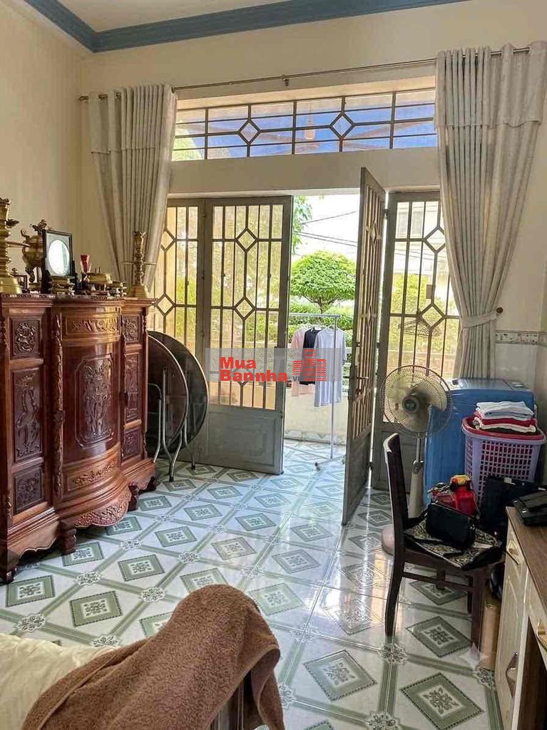 NHÀ MẶT TIỀN NGAY gần Chợ Phước Bình Đối diện công viên 9,7 tỷ