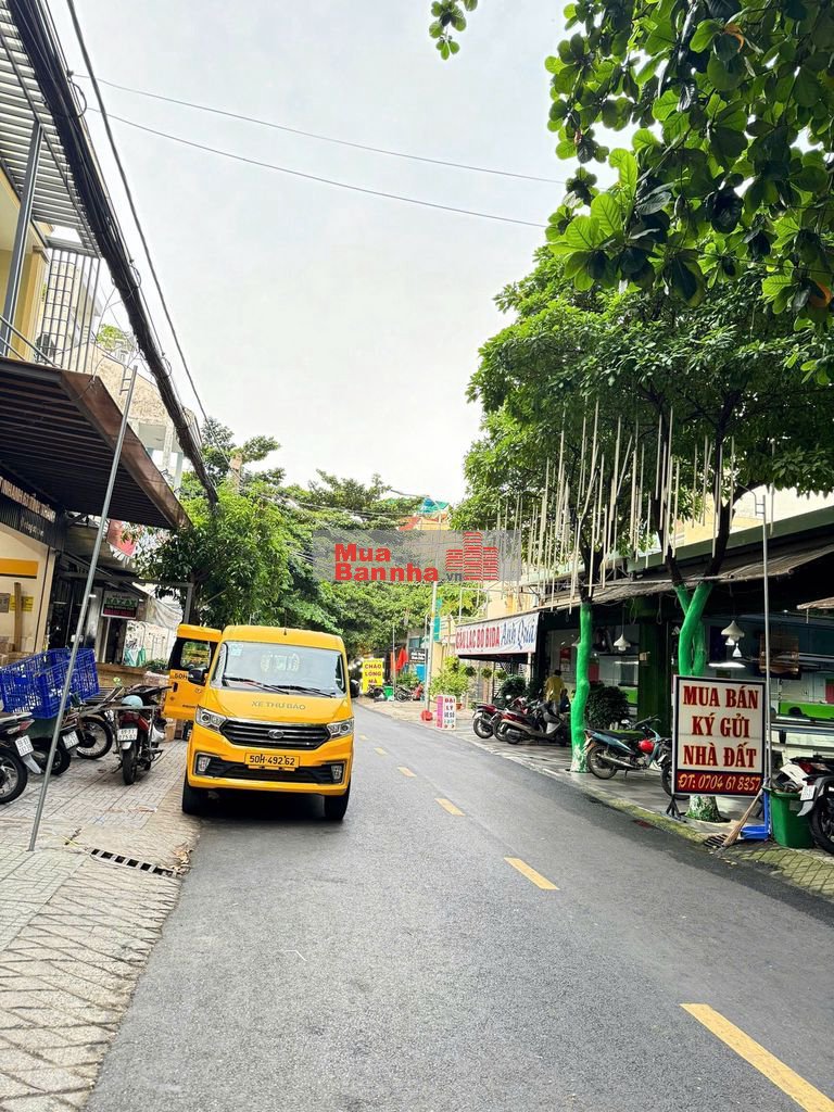 Nhà Ngan 8m MT Kinh Doanh Khu Dương Quảng Hàm GV 152m2 CN Bán 17,5 Tỷ