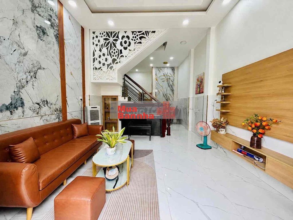 NHÀ ĐẸP CÓ SÂN RỘNG, 51m2, HẺM THÔNG, CHỢ THẠCH ĐÀ, 5.x TỶ