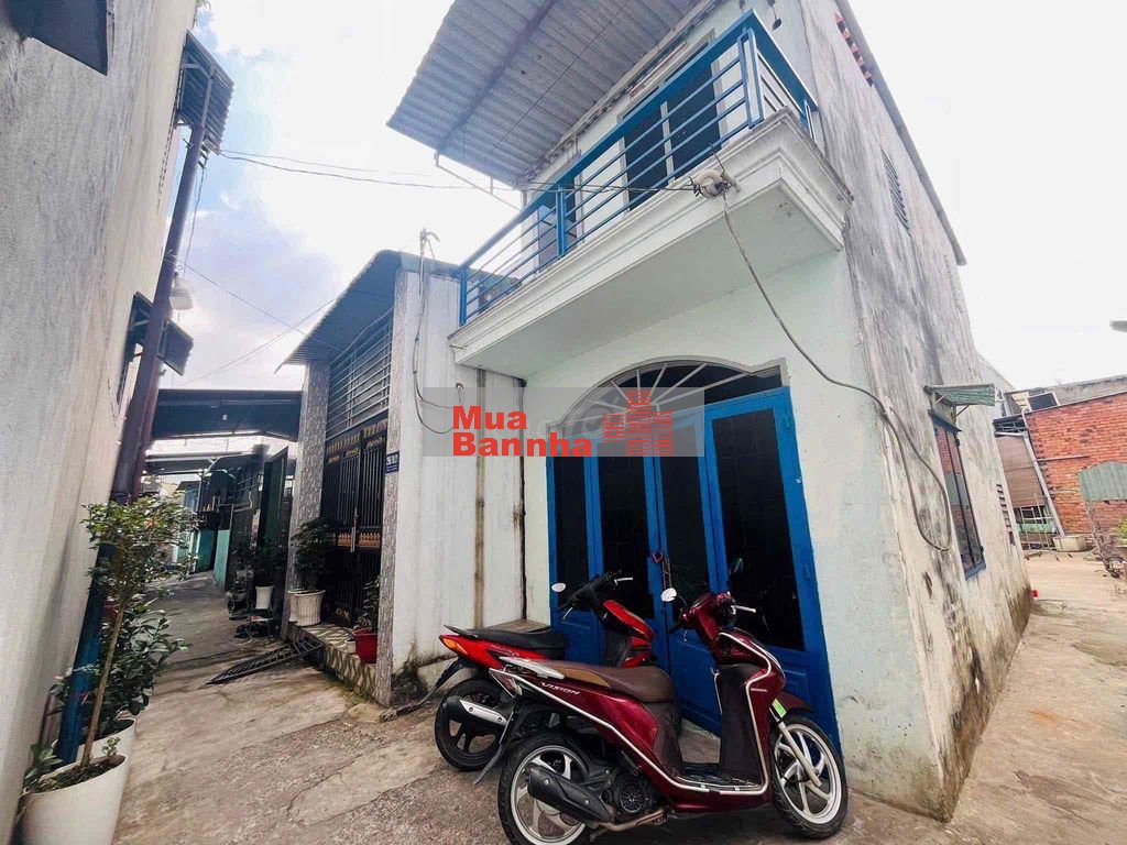 Nhà SHR 72m2 tc 100% phường Dĩ An hẻm 2,1m xóm nghèo giáp Thủ Đức