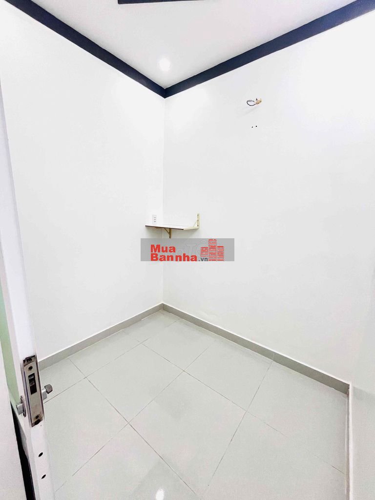 Nhà Sổ Chung lầu trệt gần trường tiểu học Đông Hoà C