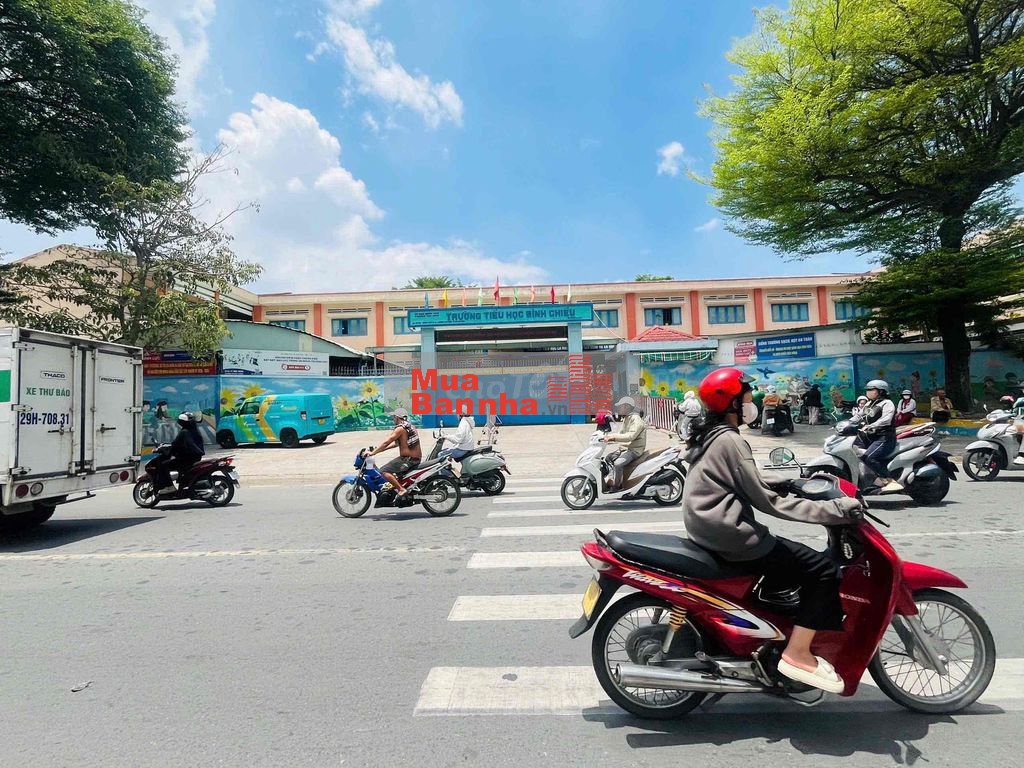 Nhà sổ chung mini gần trường tiểu học và Giáo xứ Bình Chiểu