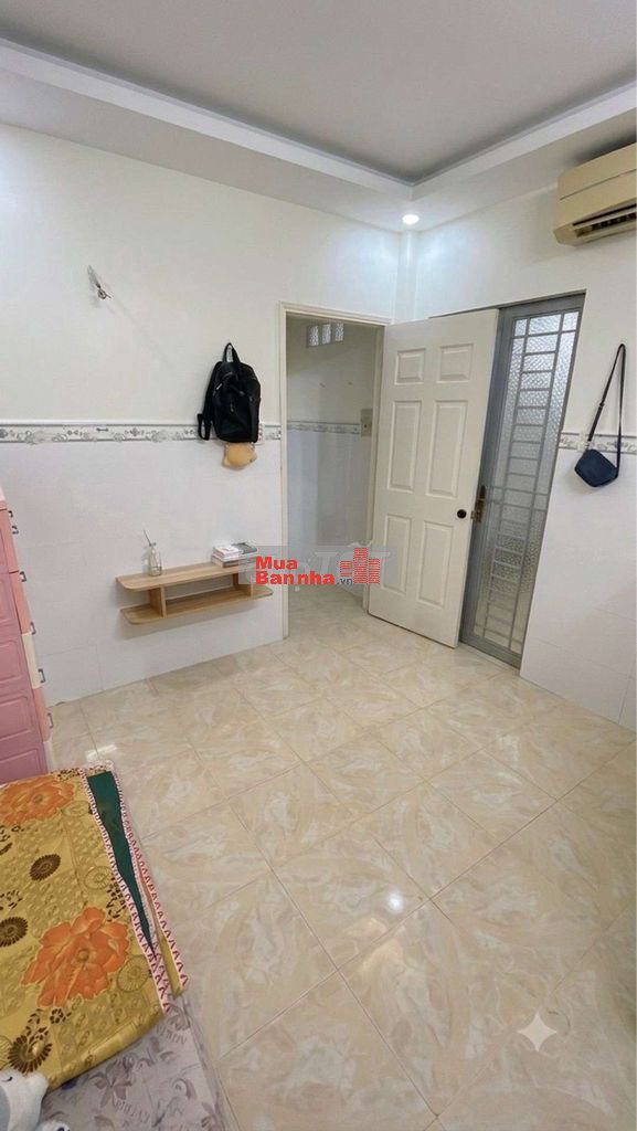 Bán nhà hẻm xe hơi Nguyễn Kiệm, Gò Vấp 35m2, 2 tầng, chíỉ nhỉnh 4 tỷ