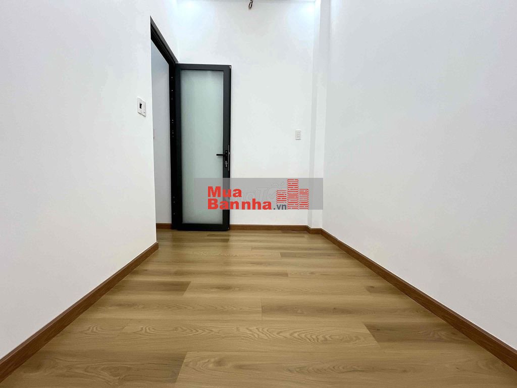 Hẻm 2 ô tô né nhau 1627 Huỳnh Tấn Phát DT:3,5x7m 2Tầng 2PN 2WC