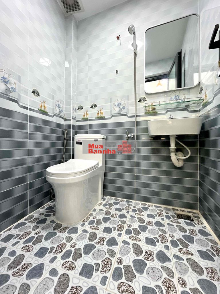 Hẻm 2 ô tô né nhau 1627 Huỳnh Tấn Phát DT:3,5x7m 2Tầng 2PN 2WC
