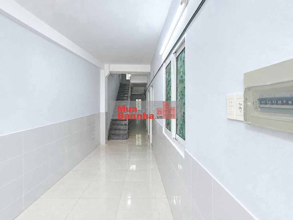Dòng tiền 40 tr/tháng, 133m2, 2 Tầng BTCT Ko QH ngay Ngã tư Hàng Xanh