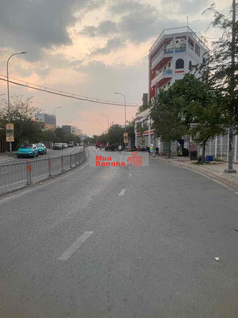 nhà lê cơ khu nam hùng vương sát aeon bình tân