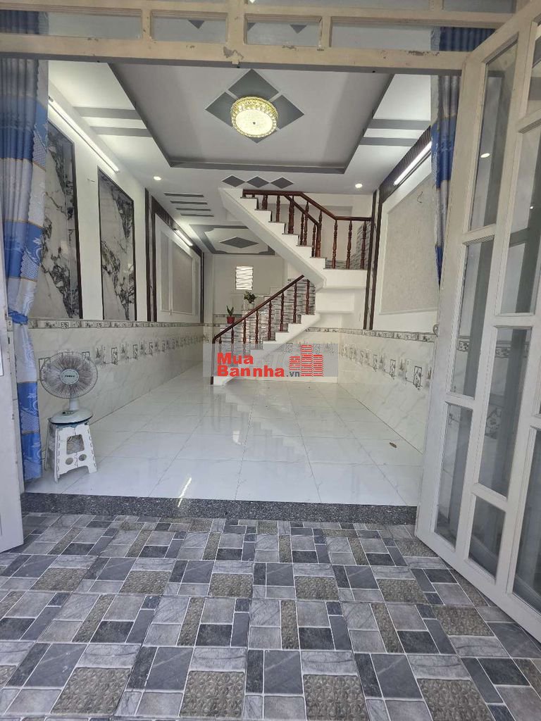 Bán gấp nhà giáp Hóc Môn gần Ngã Ba Mỹ Hạnh