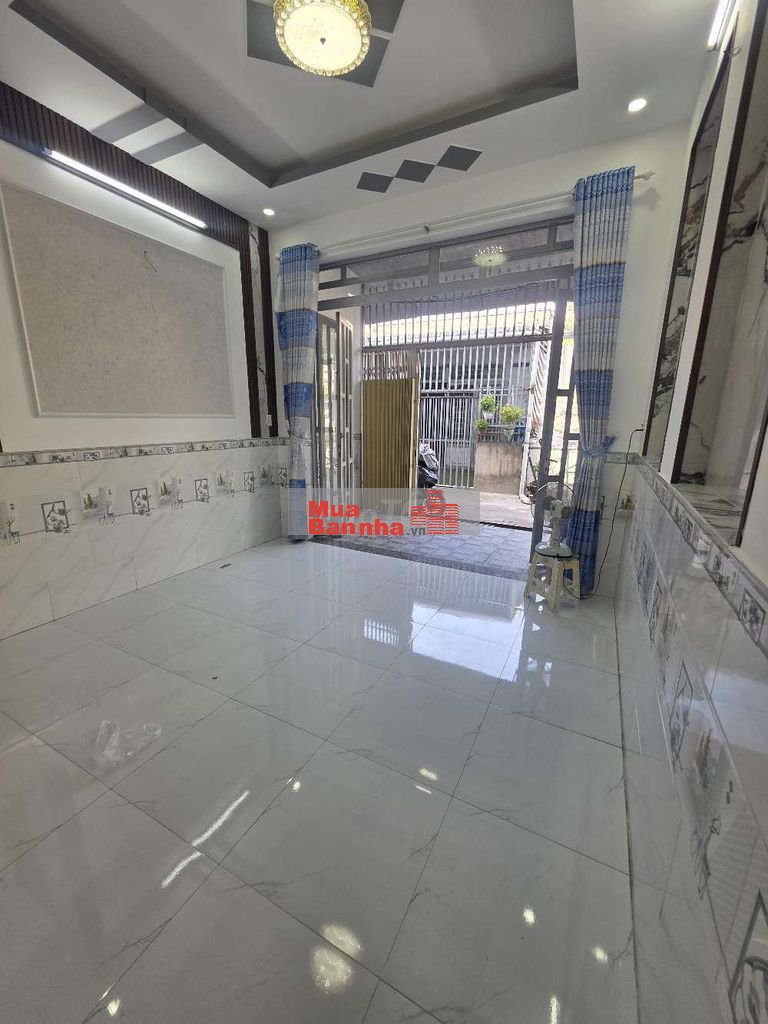 Bán gấp nhà giáp Hóc Môn gần Ngã Ba Mỹ Hạnh