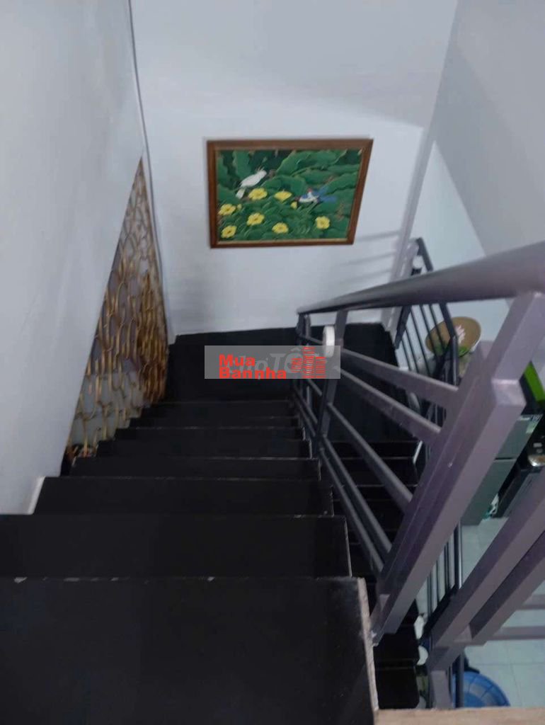 nhà cần bán.