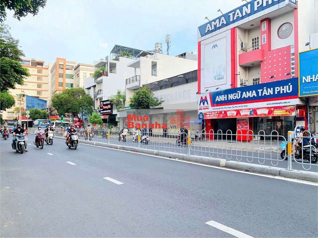 Bán nhà MTKD đường Nguyễn Sơn ngang 9m