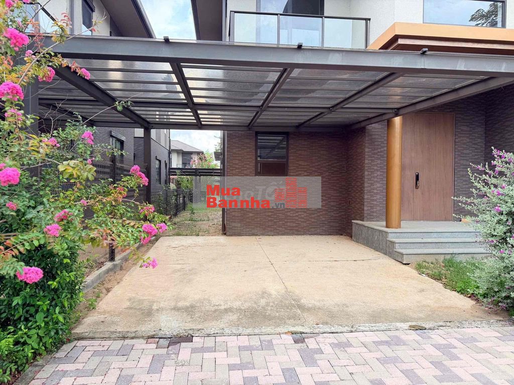 Bán Biệt thự đơn lập Waterpoint 262m2 giá 9,5 tỷ