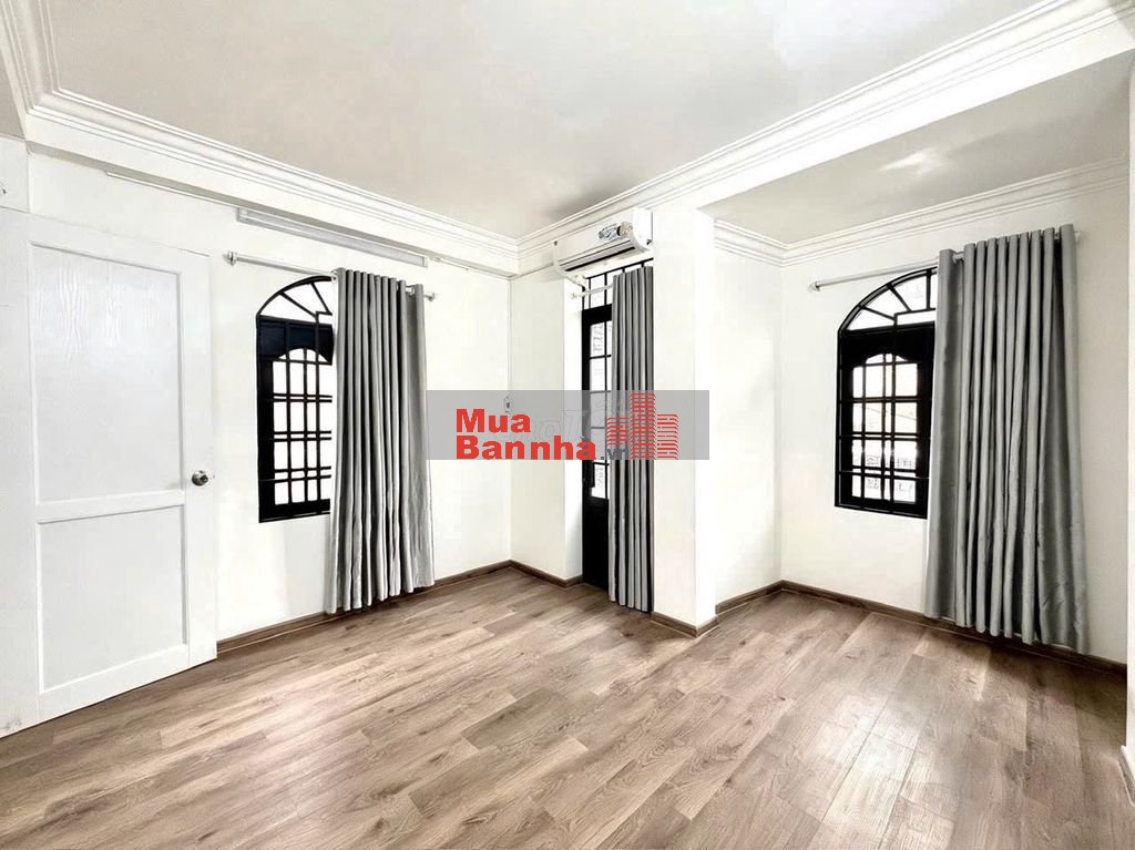 Bán nhà Khu K300 Tân Bình, 6 tầng, hẻm 8m thông, sổ vuông, chỉ 6.95 tỷ
