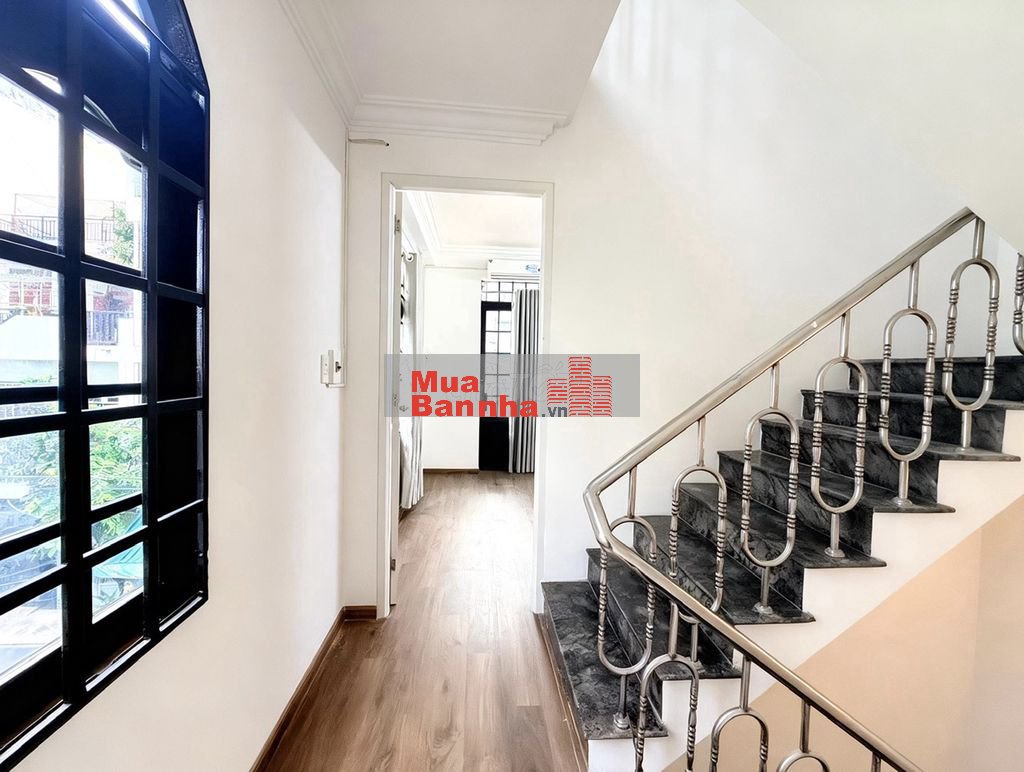 Bán nhà Khu K300 Tân Bình, 6 tầng, hẻm 8m thông, sổ vuông, chỉ 6.95 tỷ