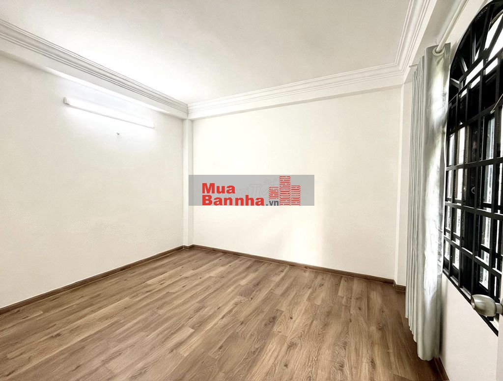 Bán nhà Khu K300 Tân Bình, 6 tầng, hẻm 8m thông, sổ vuông, chỉ 6.95 tỷ