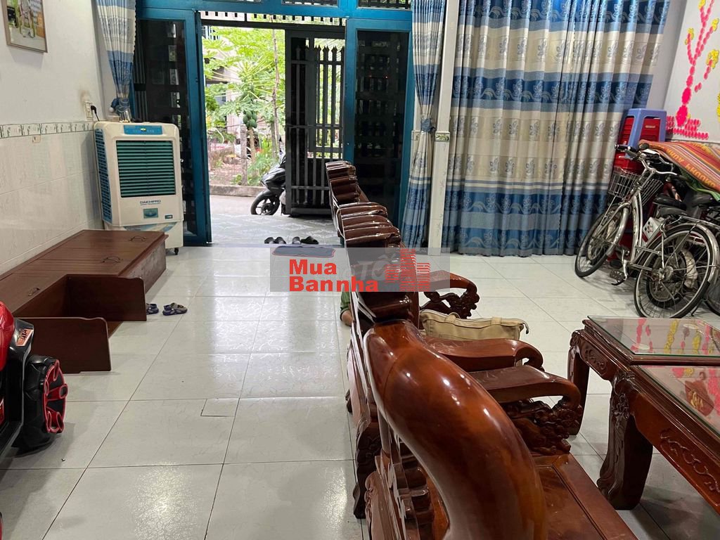 Chính chủ cần bán nhà gấp Gần chợ nhà thờ SHR