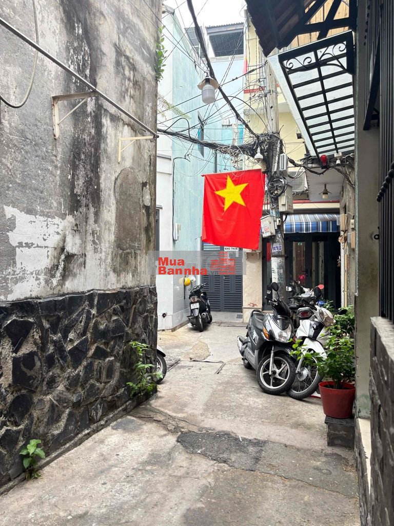 chính chủ nhà đẹp Hàng Xanh gần hẻm xe tải 3 tỷ nhỉnh