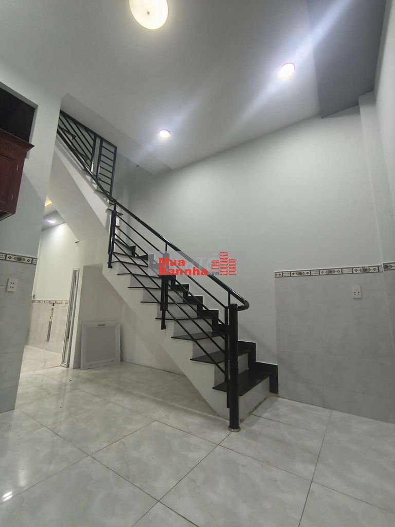 Bán nhà 2 tầng Phạm Văn Chiêu - 37m² - nhỉnh 3 tỷ