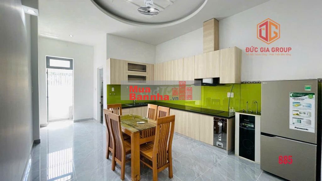 Bán nhà đẹp đường D3 khu D2D đối diện mầm non Thống Nhất