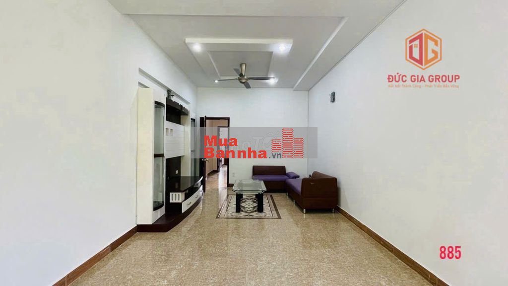 Bán nhà đẹp đường D3 khu D2D đối diện mầm non Thống Nhất