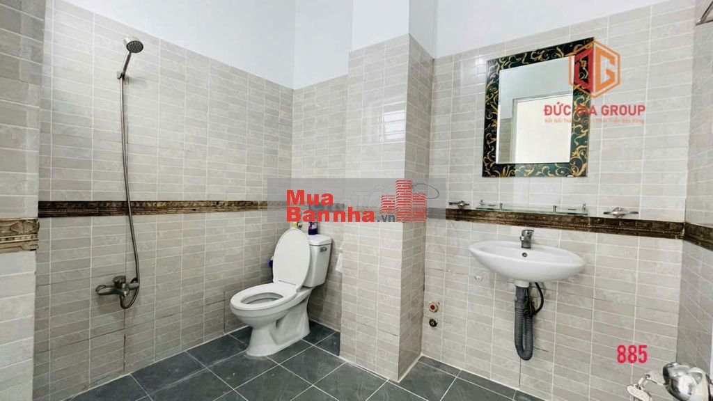 Bán nhà đẹp đường D3 khu D2D đối diện mầm non Thống Nhất