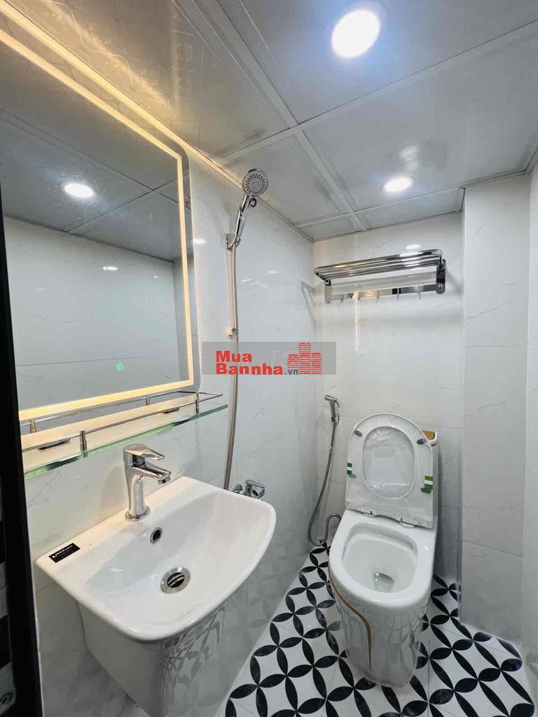 NHÀ MỚI ĐẸP Ở NGAY - CẠNH CHỢ BÀ CHIỂU 2TẦNG - Đ. NGUYỄN THIỆN THUẬT