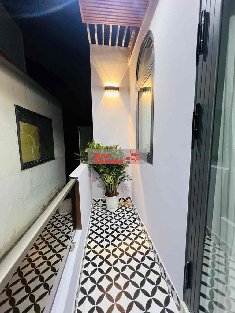 NHÀ MỚI ĐẸP Ở NGAY - CẠNH CHỢ BÀ CHIỂU 2TẦNG - Đ. NGUYỄN THIỆN THUẬT