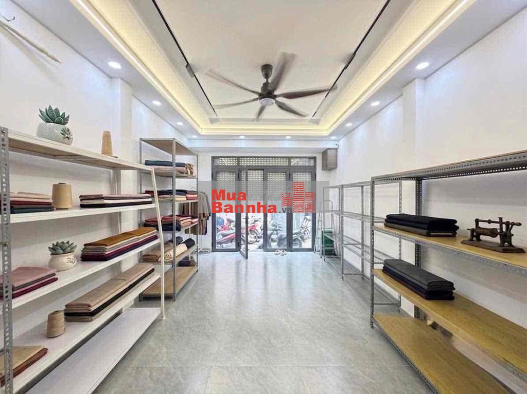 5 tầng , 8,85tỷ , 40m2 cách 30m ra mặt tiền hoàng hoa thám
