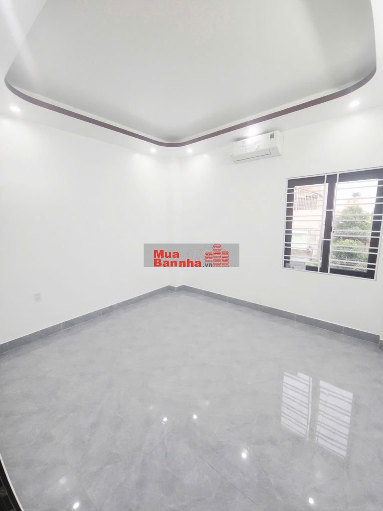 Nhà 3 tầng xây mới oto đỗ cửa ngày đêm