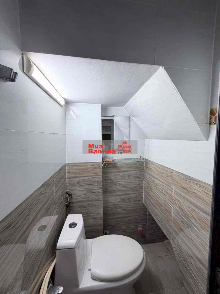 - ÂU DƯƠNG LÂN P3 Q8 / TRỆT LỬNG 2 LẦU ST ĐÚC BTCT / HỖ TRỢ VAY NH