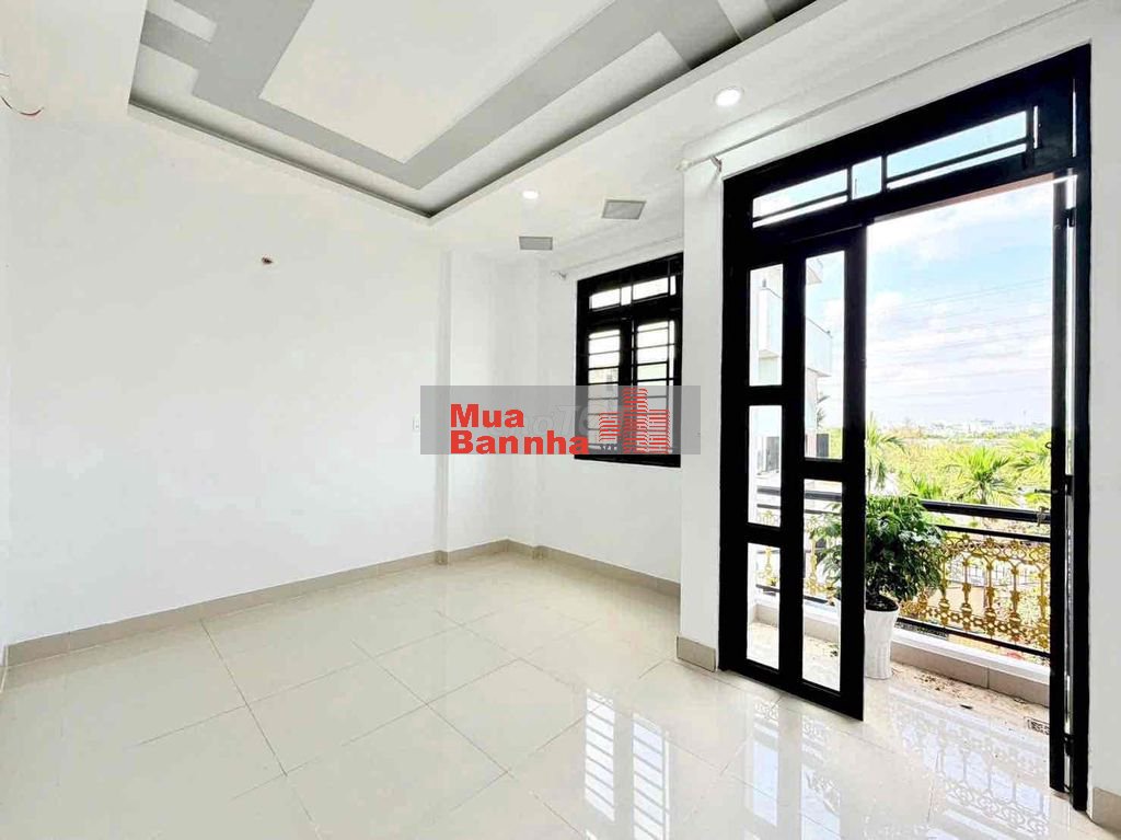 Giảm 300tr, nhà 4.5m x 12m 4 tầng hẻm 8m thông đường Nguyễn Ảnh Thủ