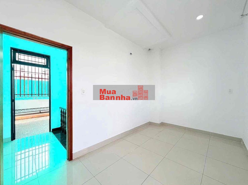 Giảm 300tr, nhà 4.5m x 12m 4 tầng hẻm 8m thông đường Nguyễn Ảnh Thủ