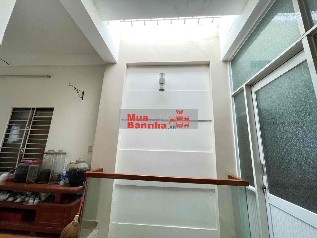 Bán Nhà 2 Tầng 2 Mê Kiên Cố Ngay Chợ Cẩm Lệ Giá Chỉ có 3 Tỷ