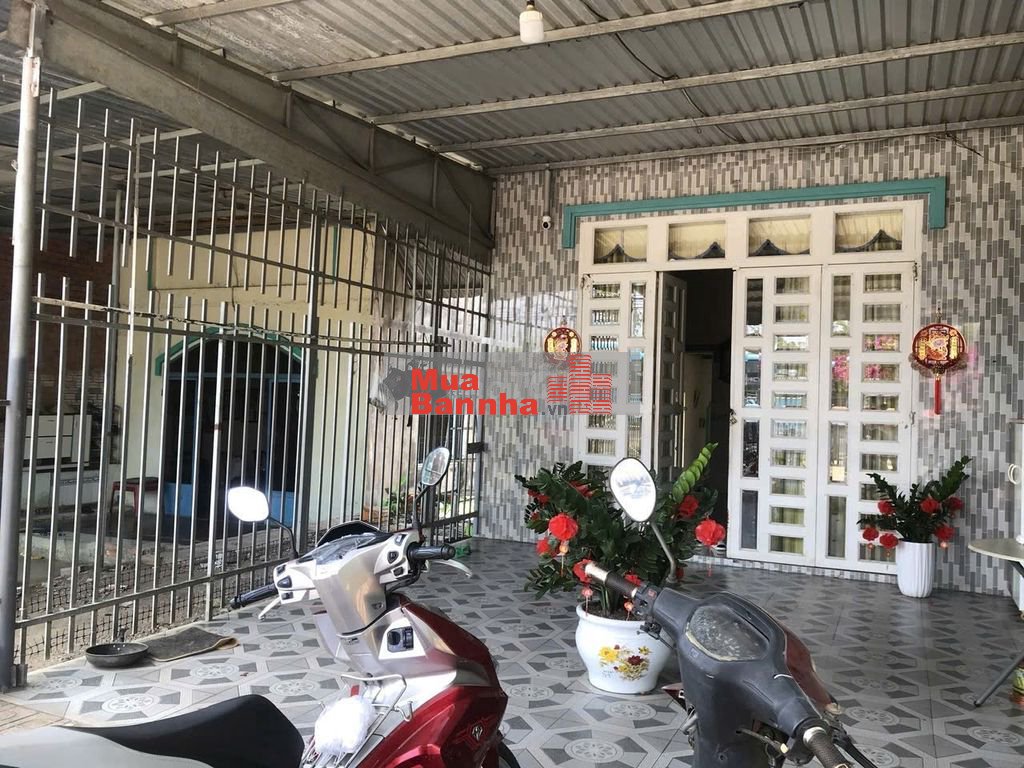 Bán nhà mặt tiên QL1A, gần chợ Bình Hòa, gần Long Khánh