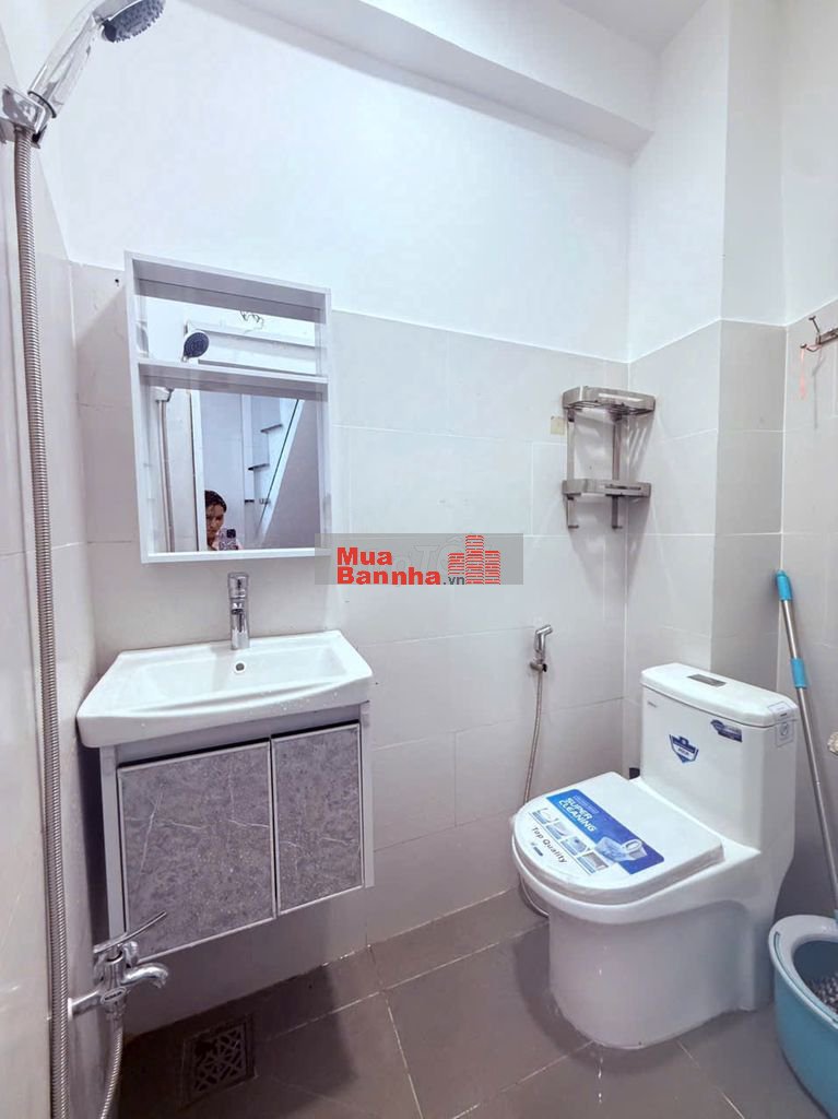 Bán nhà 4 tầng trung tâm Phú Nhuận