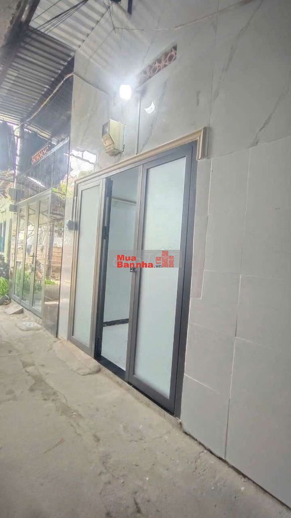 NHÀ NHỎ.ĐƯỜNG ÔTTÔ .GIÁ RẺ
