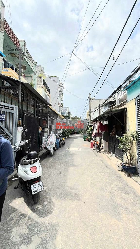 BÁN NHÀ SHR ĐÚC LỮNG LÊ VĂN KHƯƠNG P.HIỆP THÀNH Q.12-GIÁ 4 TỶ 250TR TL