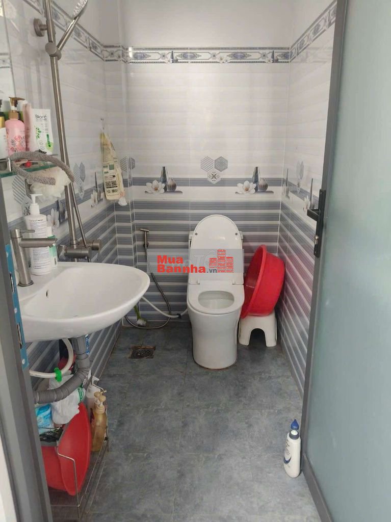 BÁN NHÀ SHR ĐÚC LỮNG LÊ VĂN KHƯƠNG P.HIỆP THÀNH Q.12-GIÁ 4 TỶ 250TR TL