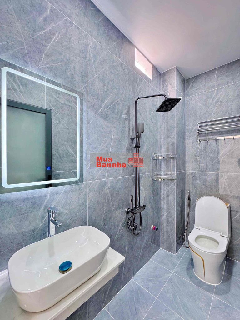 🏡 Nhà Đẹp Bình Tân (4M x 18M) Ngay Ngã Tư Bà Hom