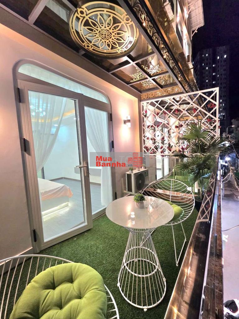 chính chủ bán nhà 3 lầu shr hẻm 1056 huỳnh Tấn Phát