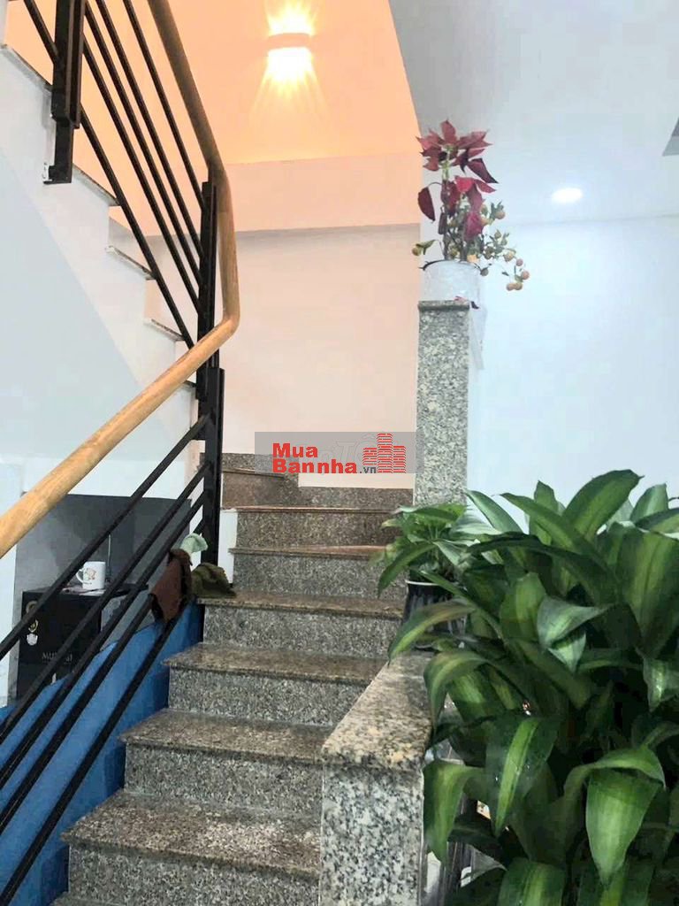 BÁN NHÀ SHR 2 LẦU ĐÚC LÊ VĂN KHƯƠNG P.HIỆP THÀNH QUẬN 12-GIÁ 3 TỶ450TR