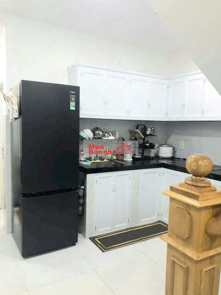 BÁN NHÀ SHR 2 LẦU ĐÚC LÊ VĂN KHƯƠNG P.HIỆP THÀNH QUẬN 12-GIÁ 3 TỶ450TR