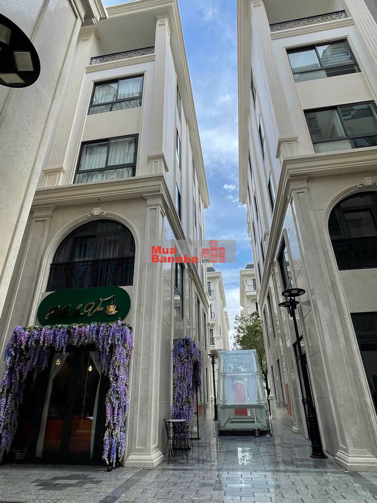 CẦN BÁN GẤP SHOPHOUSE XẺ KHE TẠI KHU ROYAL VẠN PHÚC GIÁ CỰC TỐT!