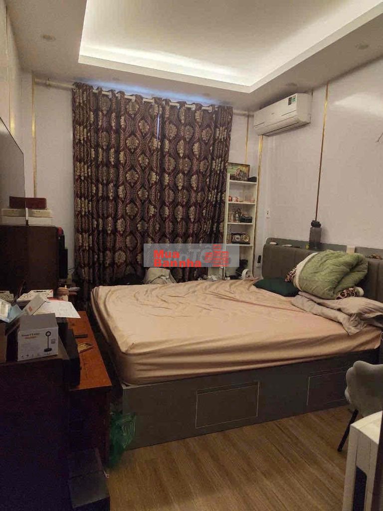 Bán gấp nhà 5 tầng